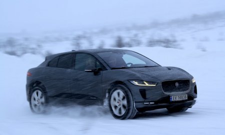 Jaguar I-Pace зимой