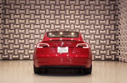 Porsche и Audi меняют планы после изучения Tesla Model 3